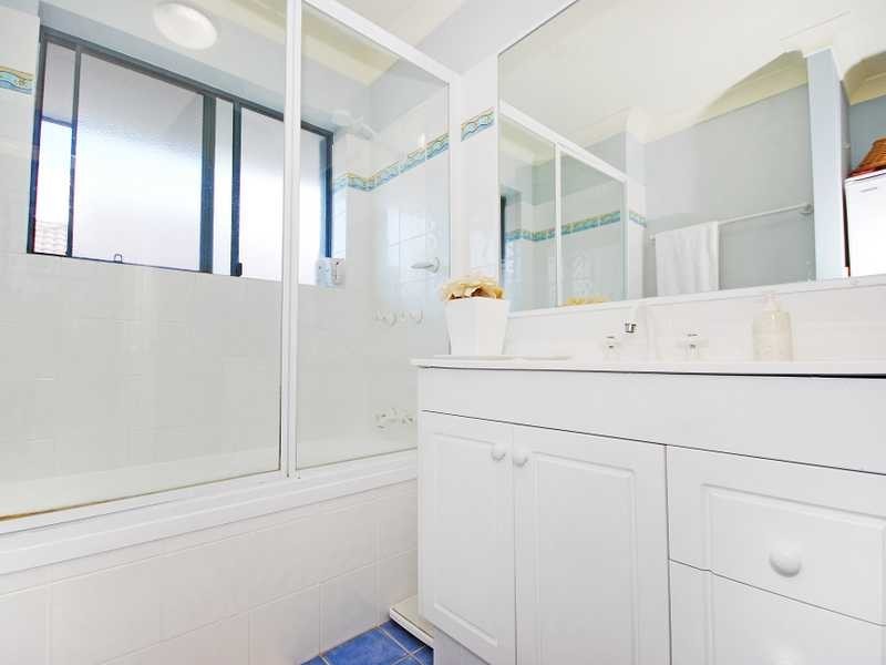 Unit 10/16 Dutton Street, Coolangatta QLD 4225