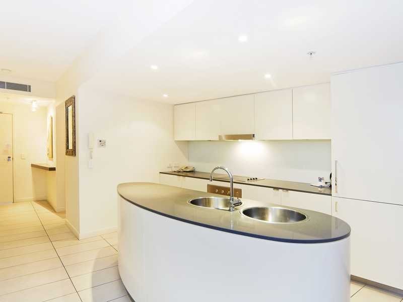 Unit 305/3 McLean Street, Coolangatta QLD 4225