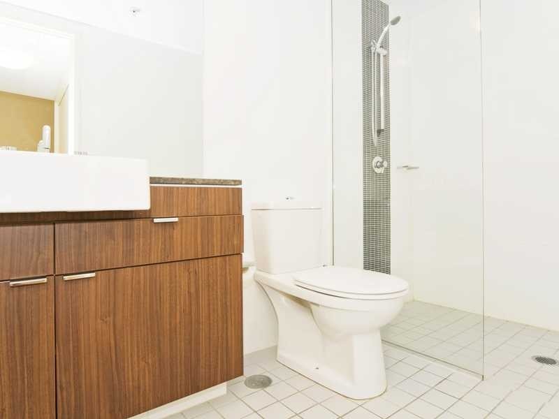 Unit 305/3 McLean Street, Coolangatta QLD 4225