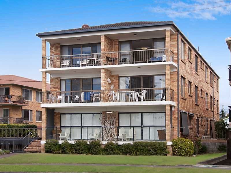 8/20 Pacific pde, Bilinga QLD 4225