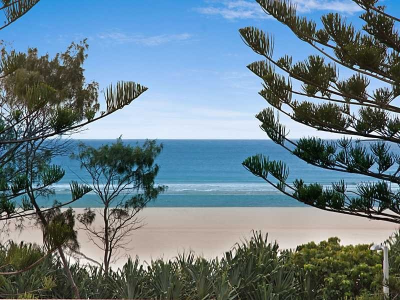 8/20 Pacific pde, Bilinga QLD 4225