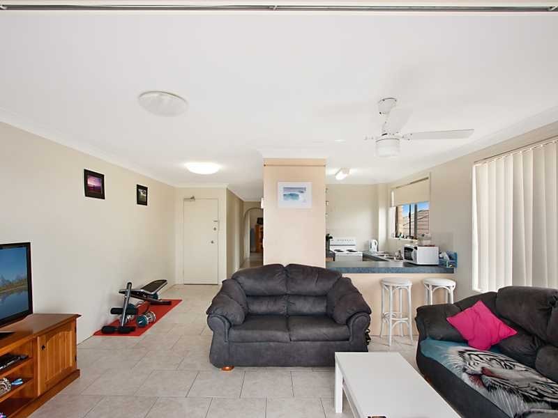 8/20 Pacific pde, Bilinga QLD 4225