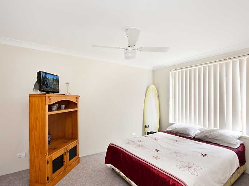 8/20 Pacific pde, Bilinga QLD 4225