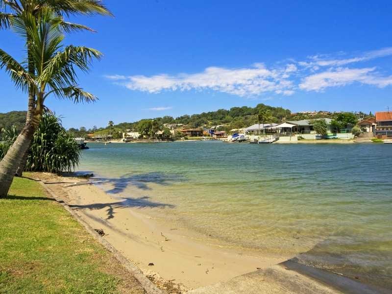 48 Parkes Drive, Tweed Heads NSW 2485