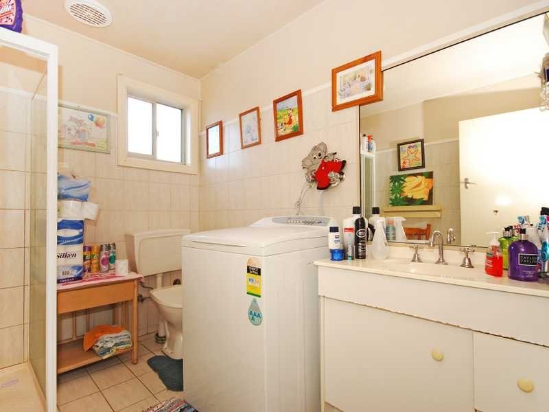 8/2 Haig Street, Kirra QLD 4225