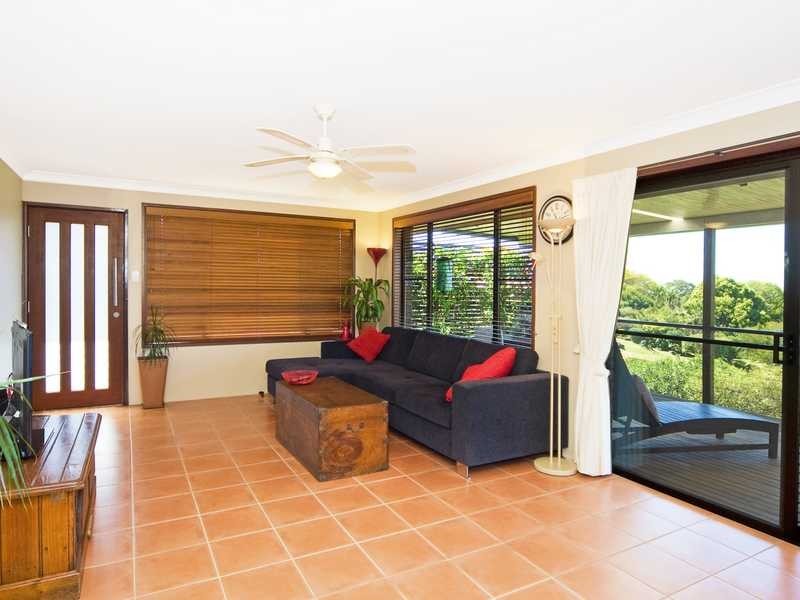 1 Warringa Drive, Bilambil Heights NSW 2486