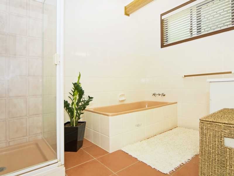 1 Warringa Drive, Bilambil Heights NSW 2486