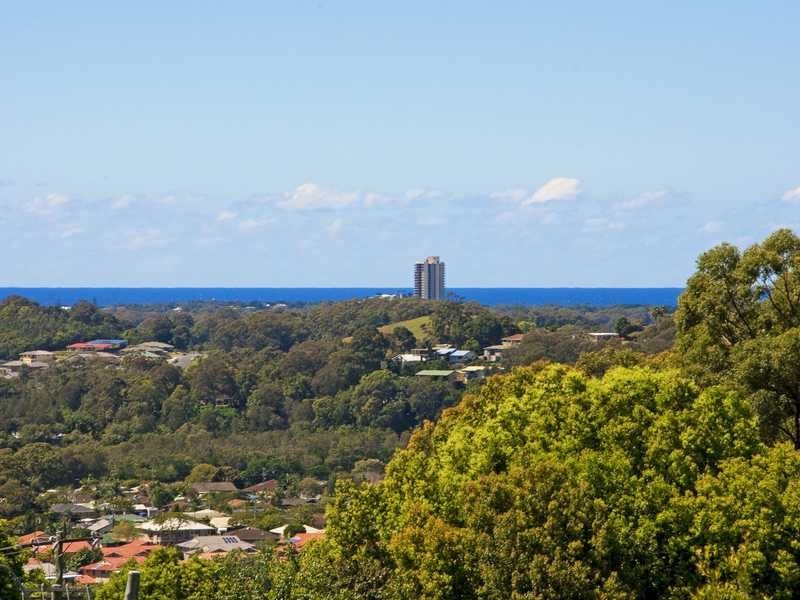 1 Warringa Drive, Bilambil Heights NSW 2486