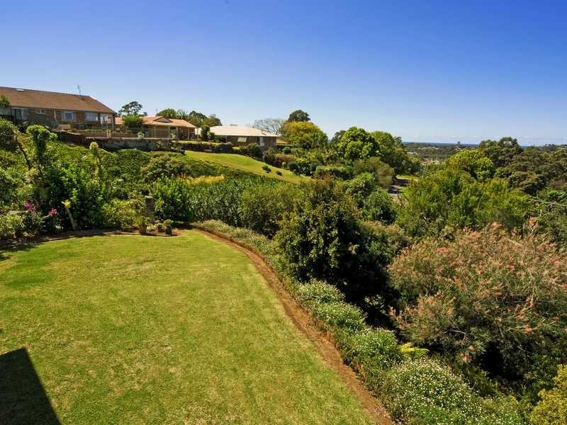 1 Warringa Drive, Bilambil Heights NSW 2486