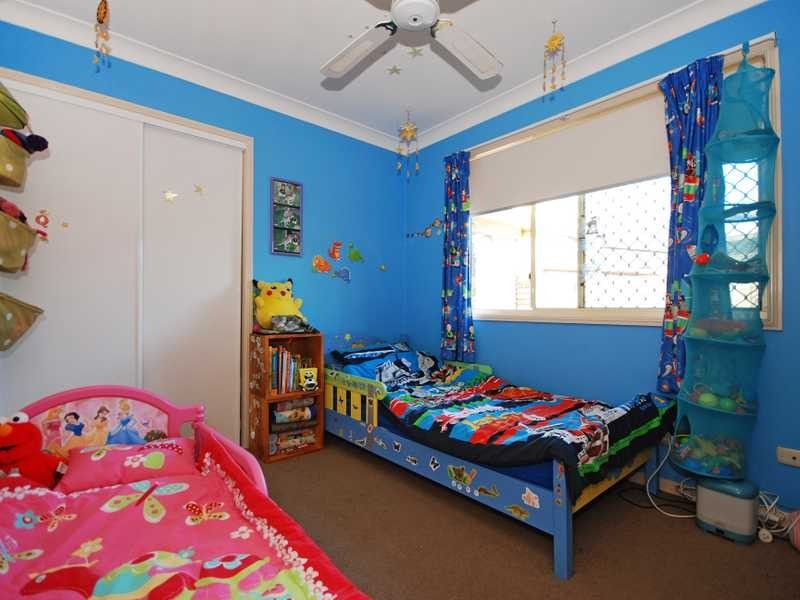 72 Avondale Dr, Banora Point NSW 2486
