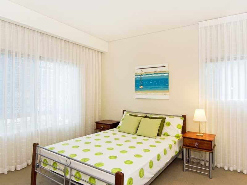 1/129 Musgrave Street, Coolangatta QLD 4225