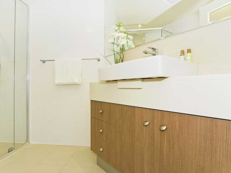 1/129 Musgrave Street, Coolangatta QLD 4225