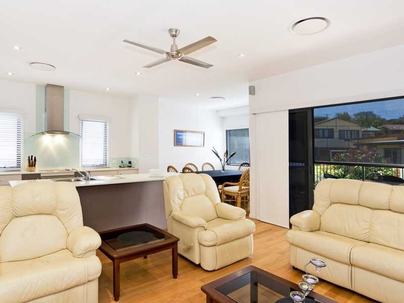 2/41 Wyberba Street, Tugun QLD 4224