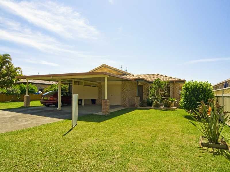 2/6 Covent Gardens Way, Banora Point NSW 2486