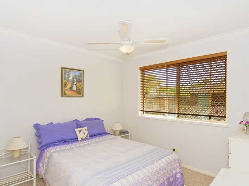 2/6 Covent Gardens Way, Banora Point NSW 2486