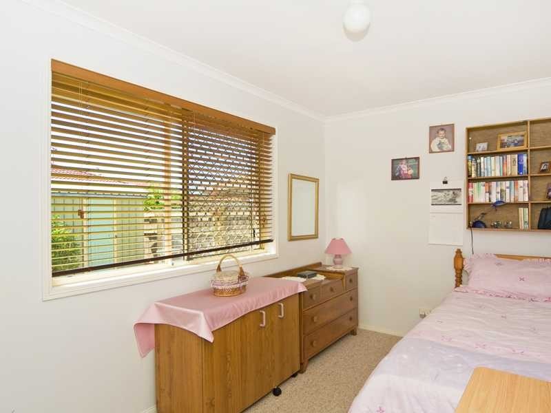 2/6 Covent Gardens Way, Banora Point NSW 2486