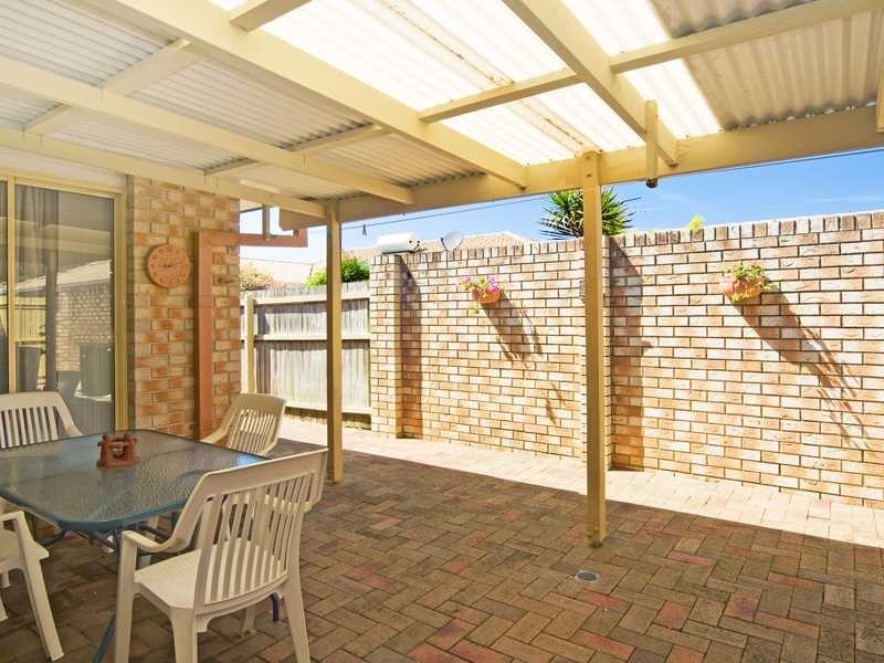 2/6 Covent Gardens Way, Banora Point NSW 2486