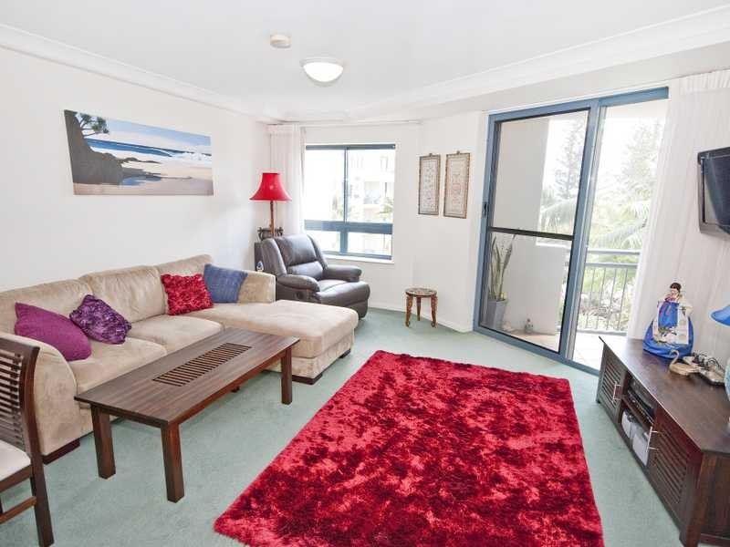 Unit 333/99 Griffith Street, Coolangatta QLD 4225