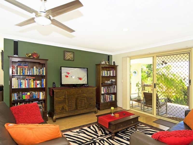 1/3 Manuka Road, Banora Point NSW 2486