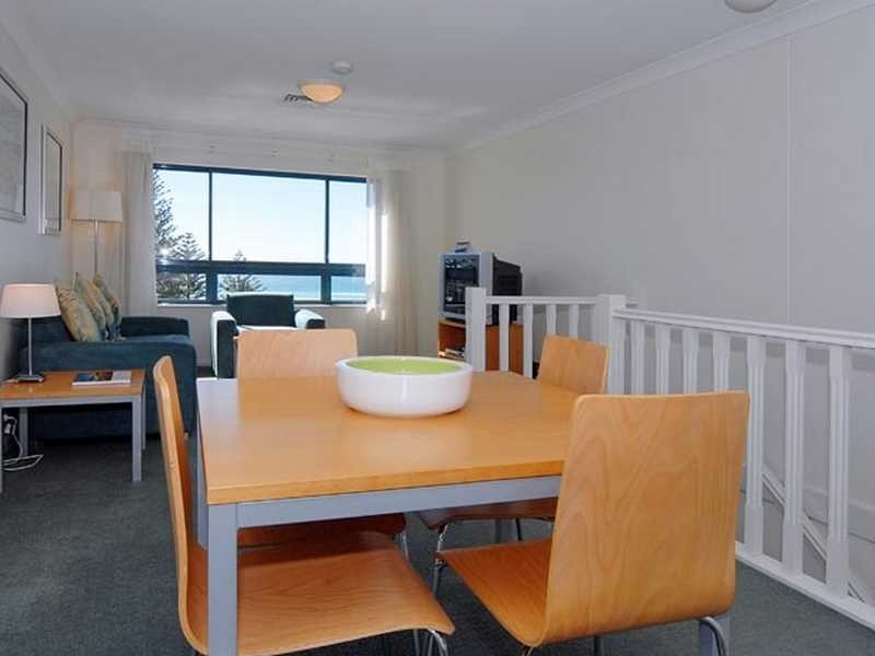 447/99 Griffith St, Coolangatta QLD 4225