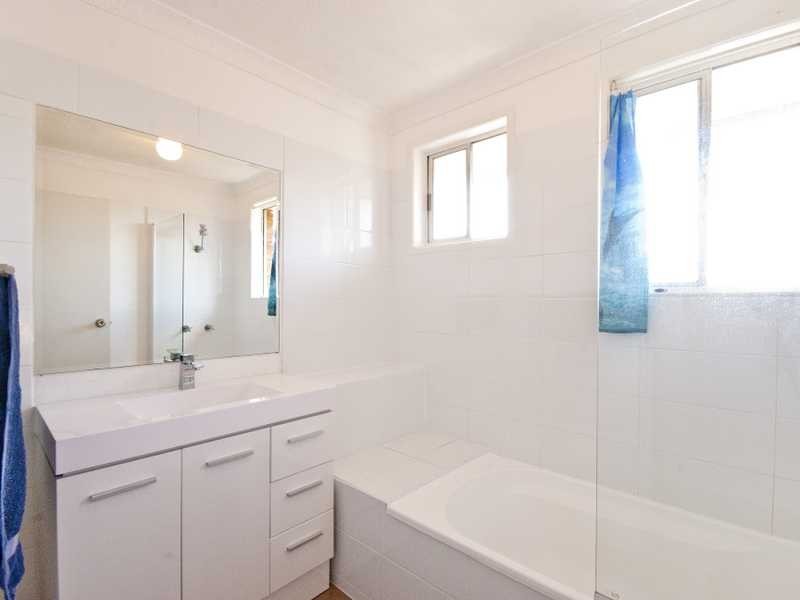 1/23 Blue Waters Crescent, Tweed Heads West NSW 2485