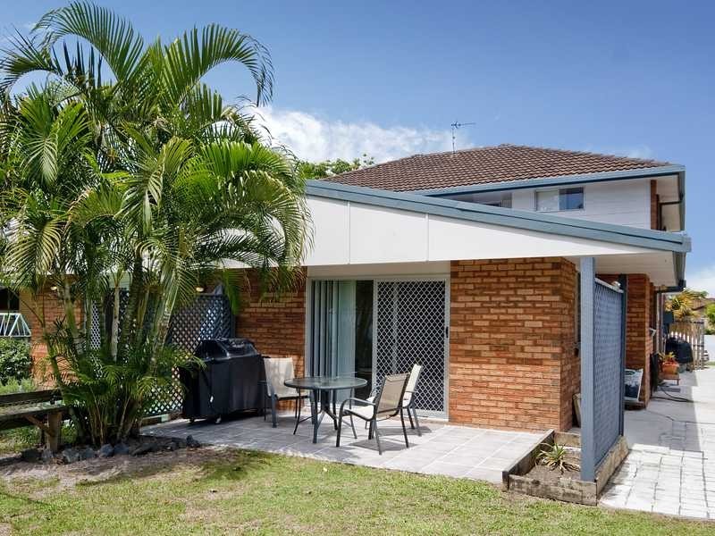 1/23 Blue Waters Crescent, Tweed Heads West NSW 2485