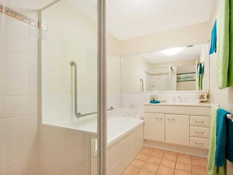 12/139 Golden Four Drive, Bilinga QLD 4225