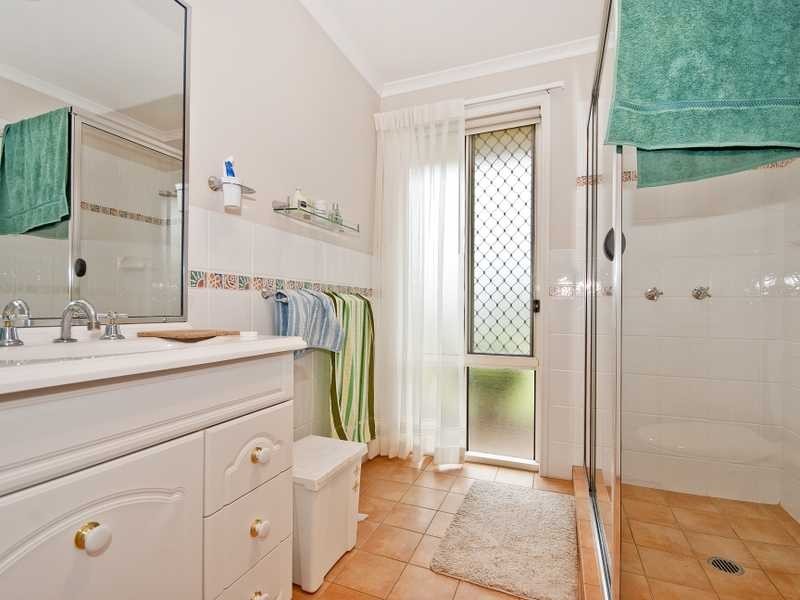 3 Magnolia Crescent, Banora Point NSW 2486