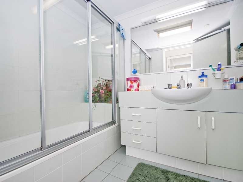Unit 118/62 Marine Parade, Coolangatta QLD 4225