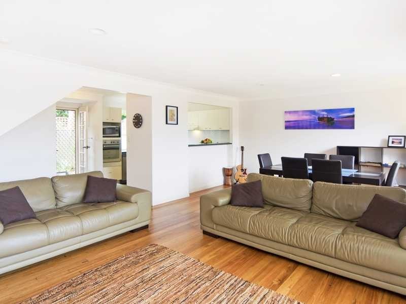 1/34 Miles Street, Coolangatta QLD 4225