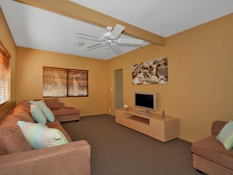 9 Peninsula Street, Hastings Point NSW 2489