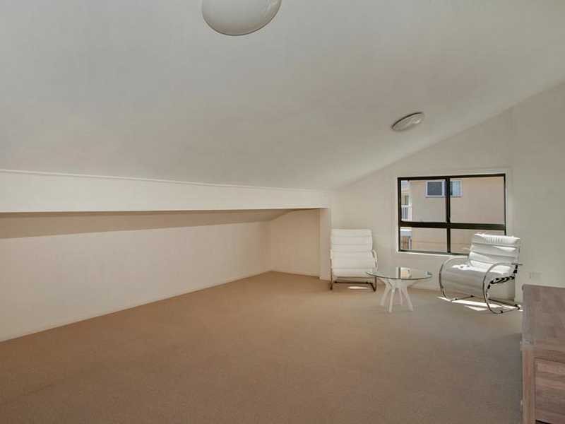 9 Peninsula Street, Hastings Point NSW 2489