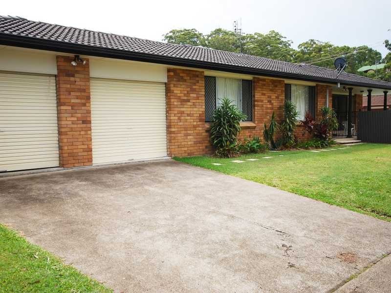 2 St Kilda Crescent, Tweed Heads West NSW 2485
