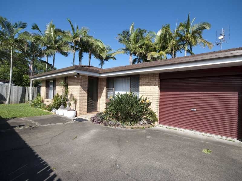 2/30 The Lakes Drive, Tweed Heads West NSW 2485