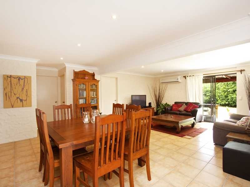 11 Pelican Place, Tweed Heads West NSW 2485