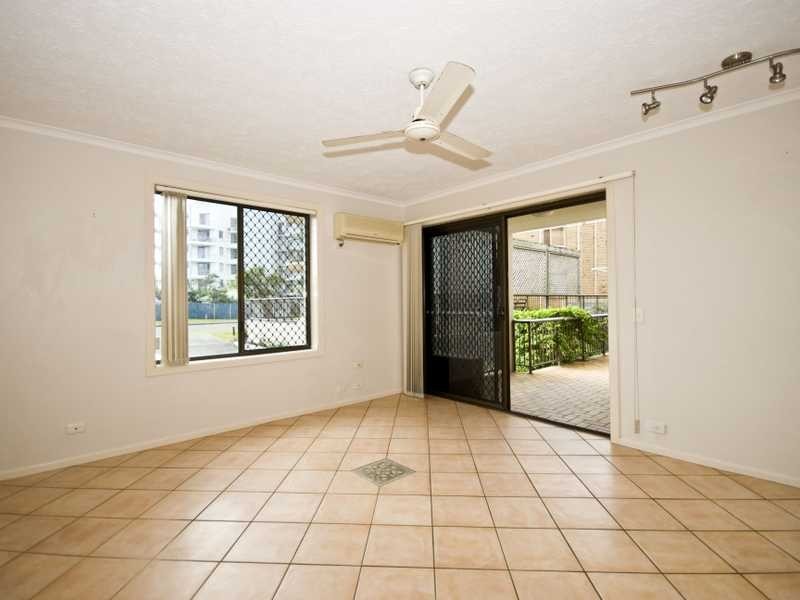 Unit/1/271 Golden Four Dr, Bilinga QLD 4225