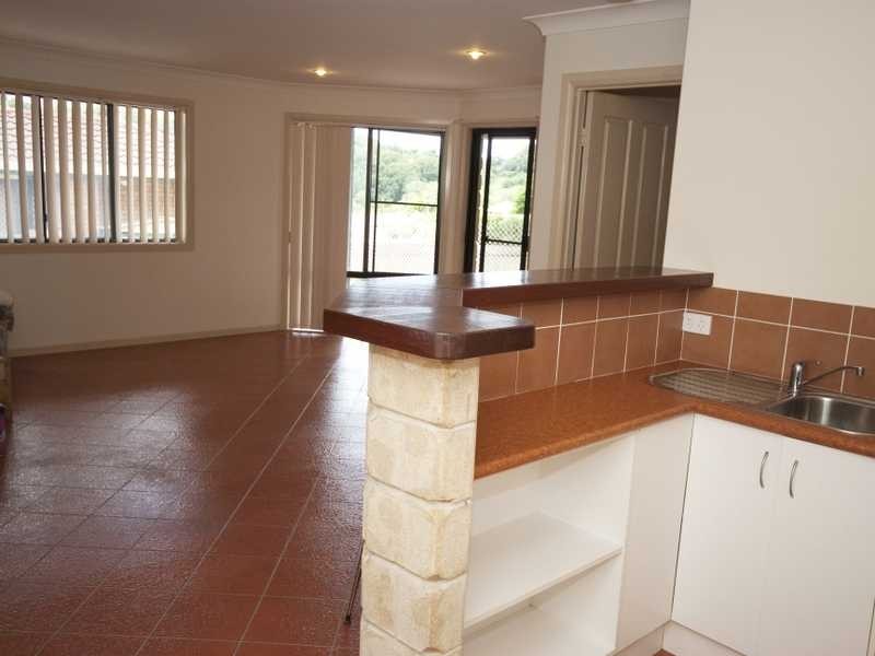 94 Lochlomond Drive, Banora Point NSW 2486