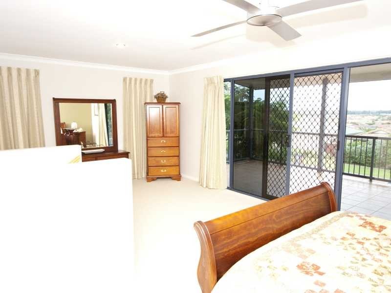 32 Daintree Close, Banora Point NSW 2486
