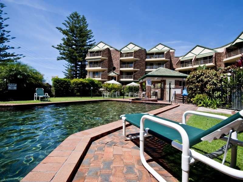 Unit/1/146 Pacific Parade, Bilinga QLD 4225