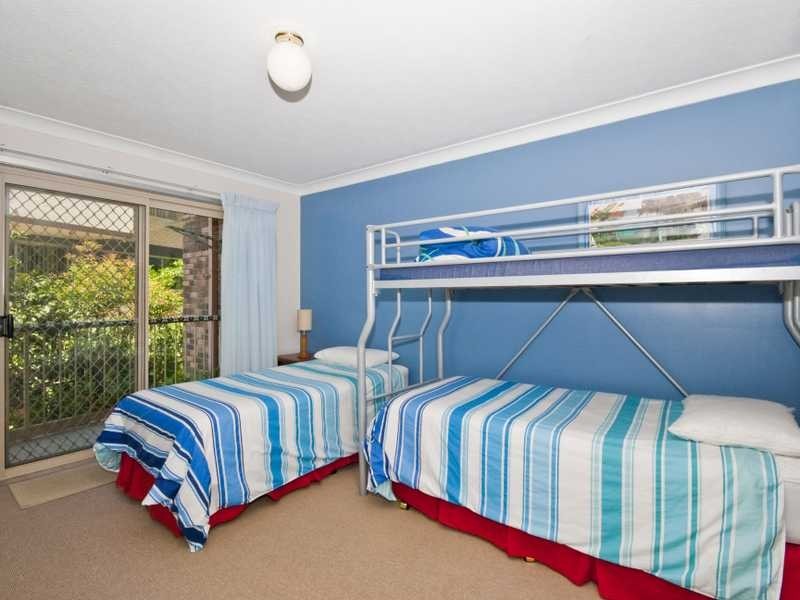 Unit/1/146 Pacific Parade, Bilinga QLD 4225