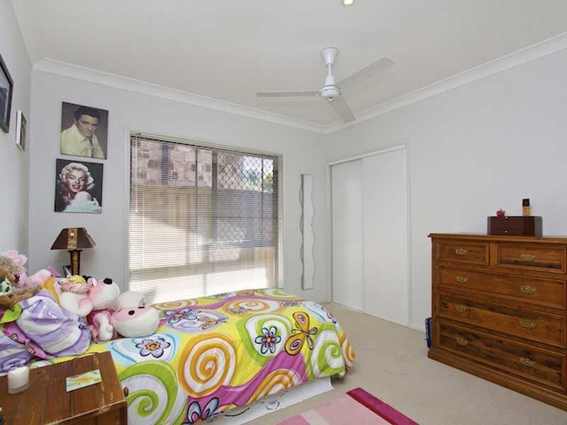 2/2 Daintree Close, Banora Point NSW 2486