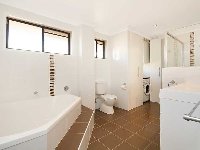 1 2 3 4/18 Mugga Way, Tweed Heads NSW 2485