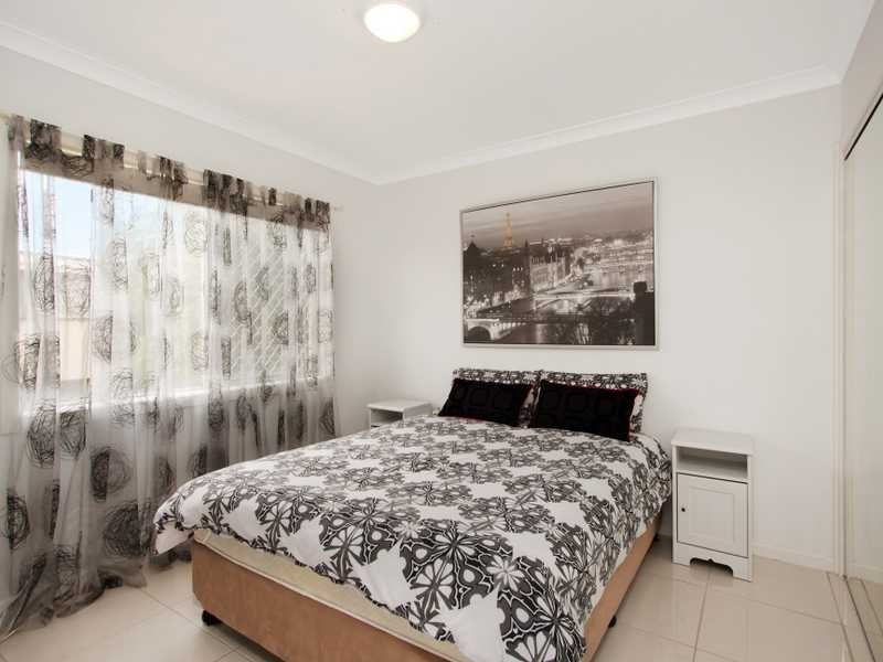 4/88 Pacific Parade, Bilinga QLD 4225