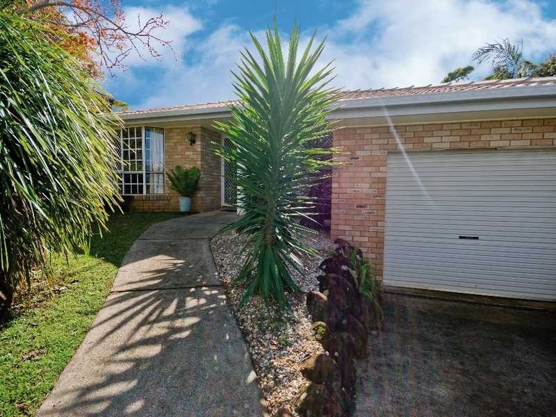 2/85 Lochlomond Drive, Banora Point NSW 2486