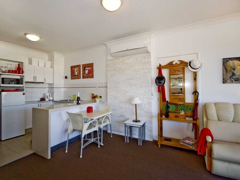 Unit 424/99 Griffith Street, Coolangatta QLD 4225