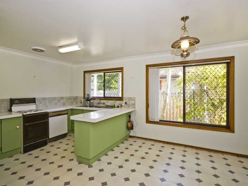 2/30 The Lakes Drive, Tweed Heads West NSW 2485