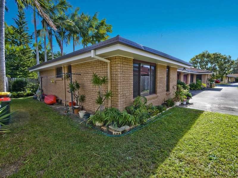 2/30 The Lakes Drive, Tweed Heads West NSW 2485