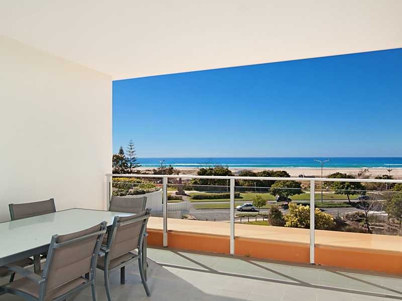 Unit 207/2 Creek Street, Coolangatta QLD 4225
