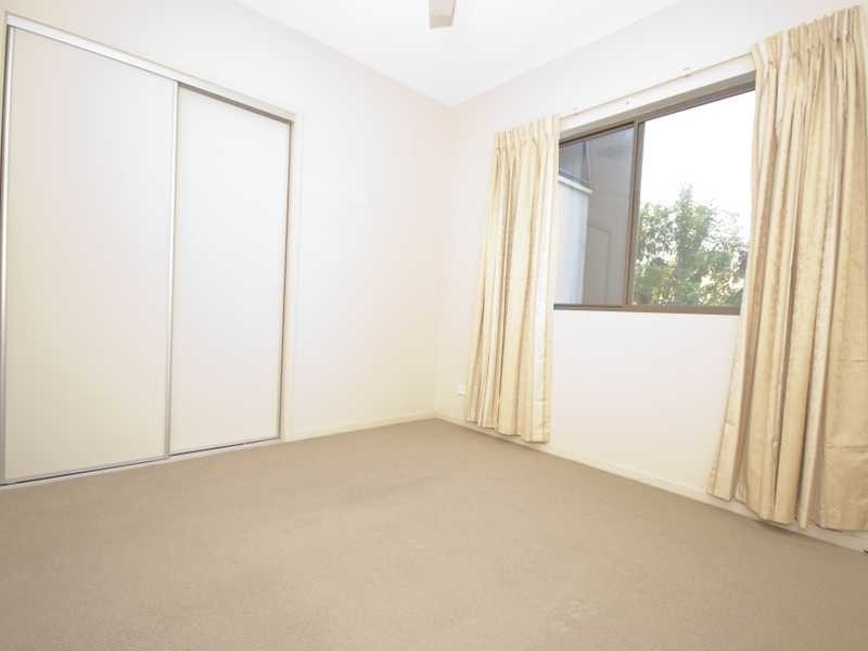 5/77 Mclean Street, Coolangatta QLD 4225