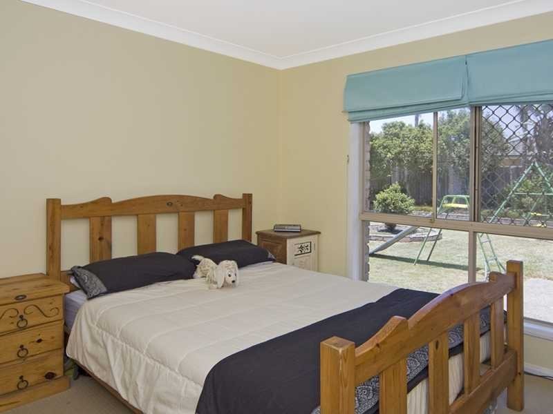 1/6 Alpina Place, Banora Point NSW 2486